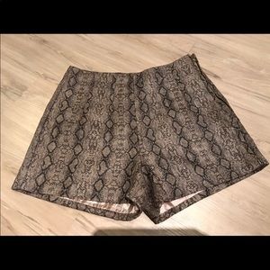 Ark & co skin print shorts